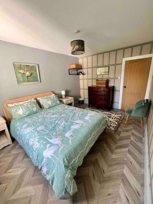 Spacious Semi-Detached Southsea House, Free Parking On Drive Πόρτσμουθ Εξωτερικό φωτογραφία
